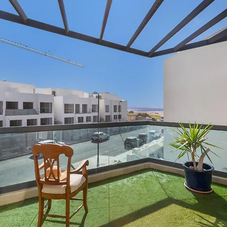 Oceanfront With Pool Feriehus *