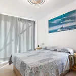 בית נופש Oceanfront With Pool