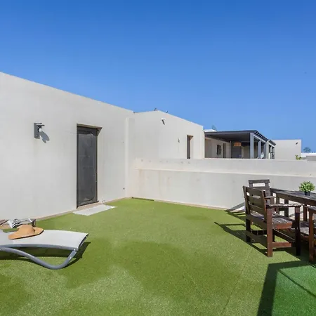 בית נופש Oceanfront With Pool *