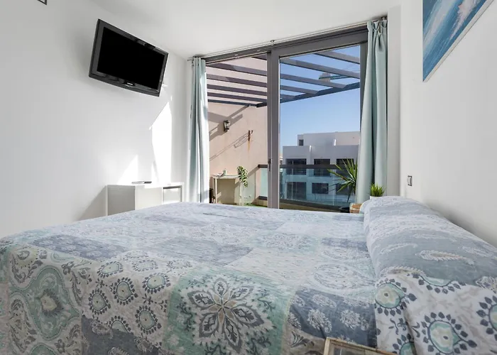 בית נופש Oceanfront With Pool