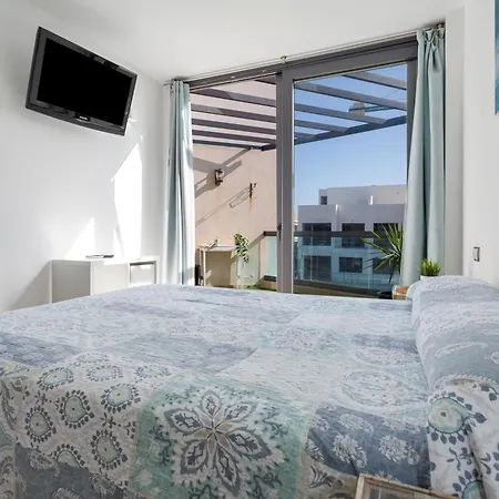 بيت للعطل Oceanfront With Pool